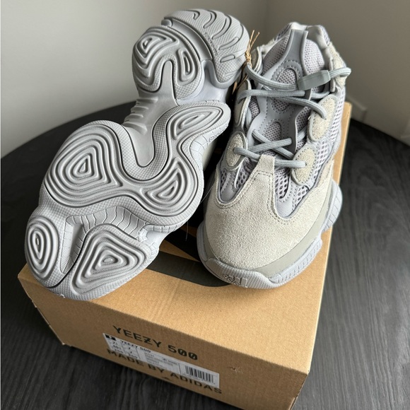 Adidas Yeezy 500 Salt BNWT Shoes - Picture 6 of 6